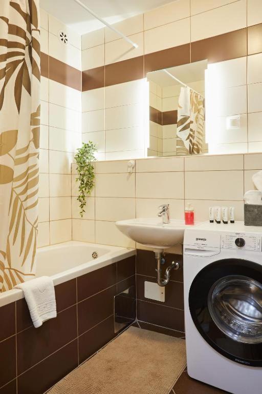 Apartment Madral Загреб Экстерьер фото