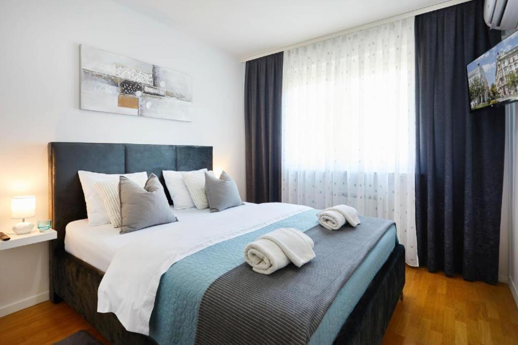 Apartment Madral Загреб Экстерьер фото